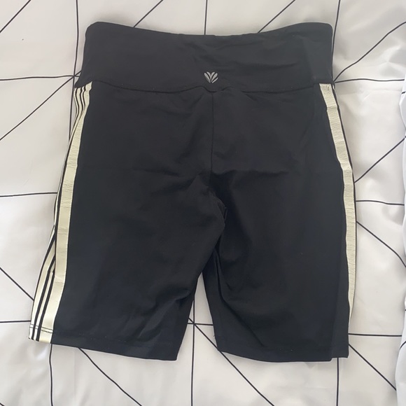 Forever 21 Biker Shorts - Picture 3 of 6